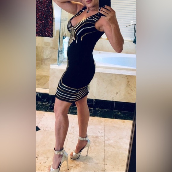 Sequinned Cocktail dress - Picture 1 of 6